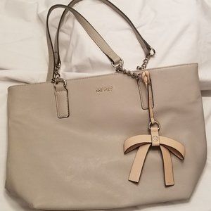 Nine West dove grey